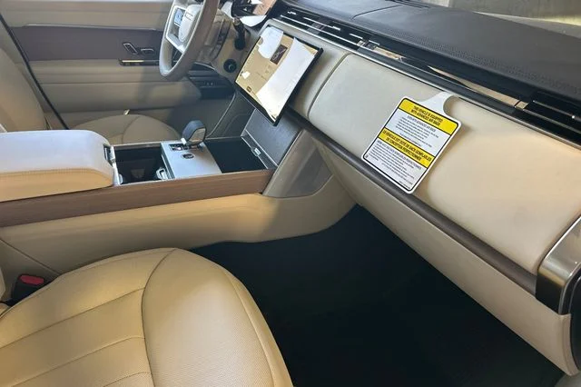 New 2026 Batumi Gold Land Rover SE image 14