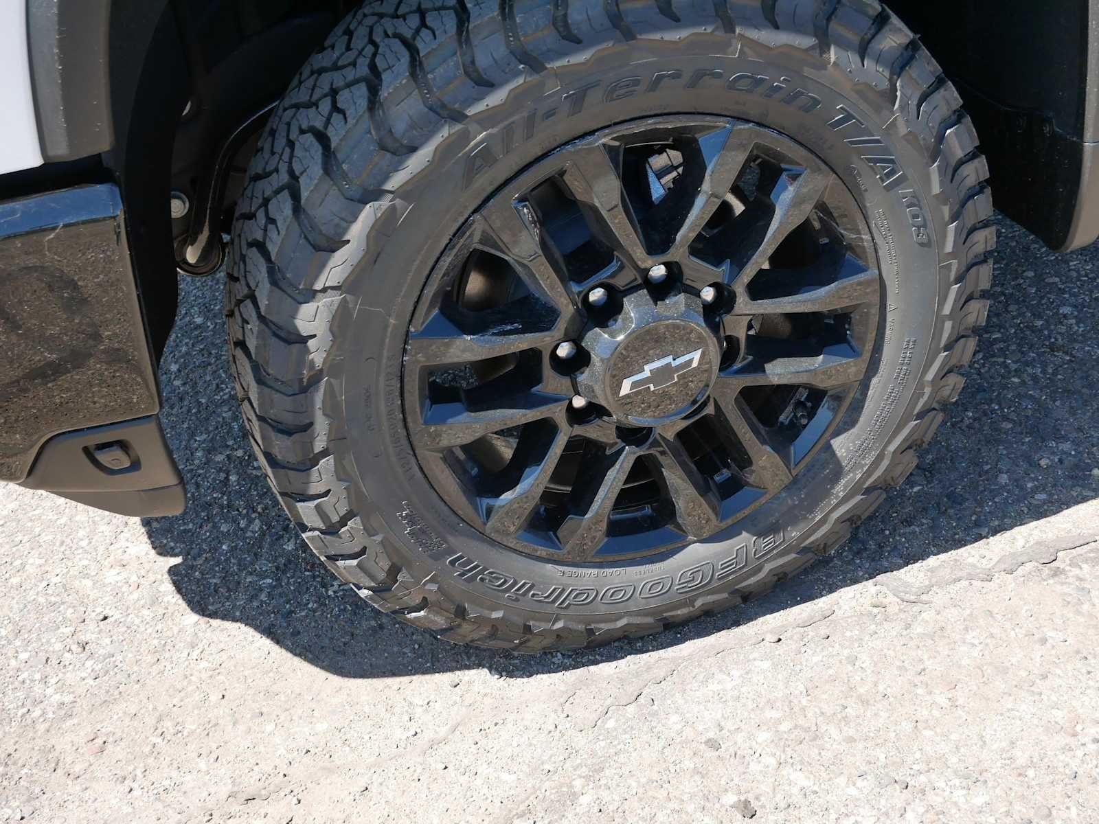 New 2026 Summit White Chevrolet LTZ image 9