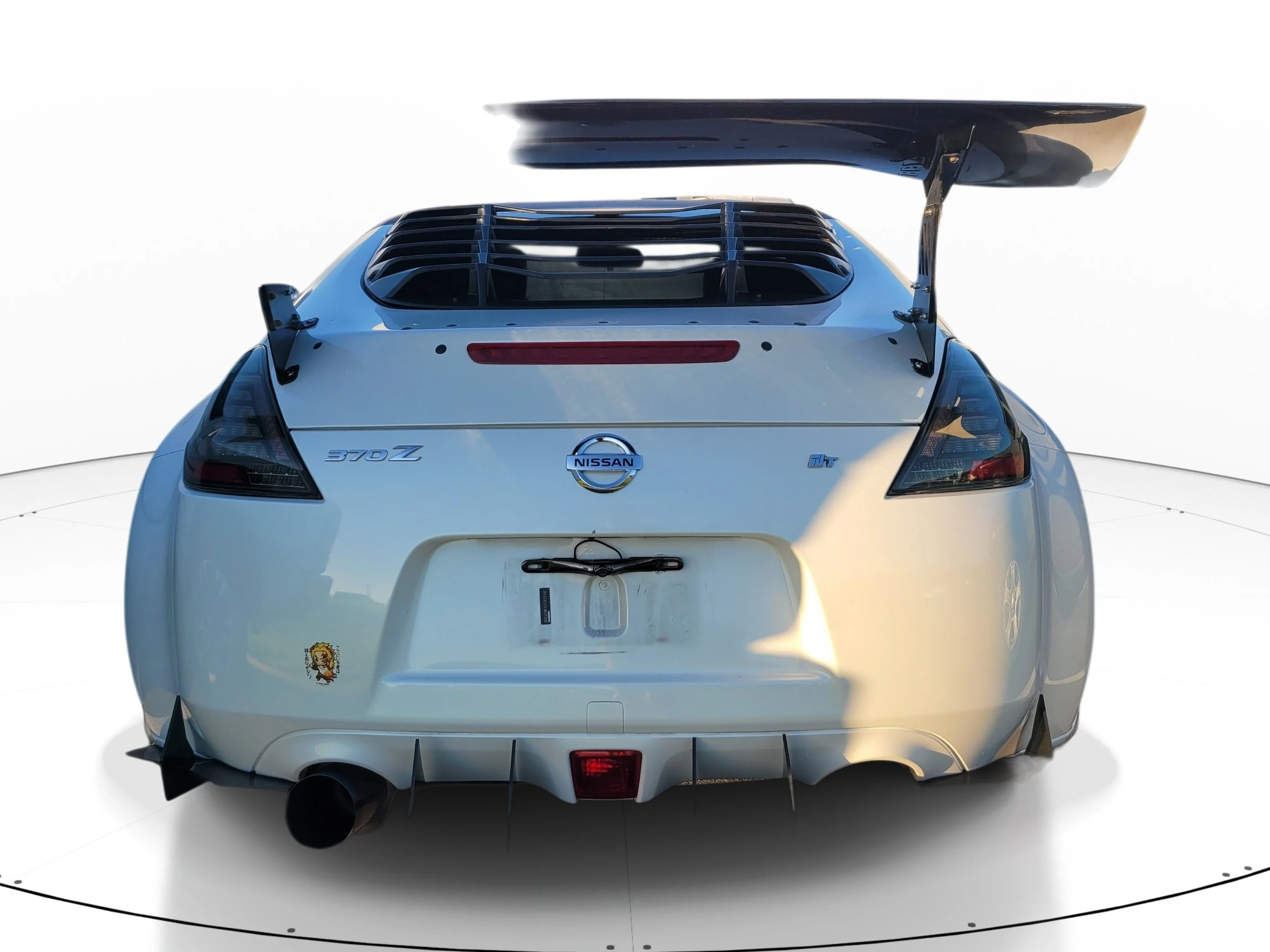 Used 2014 Pearl White Nissan Base image 5