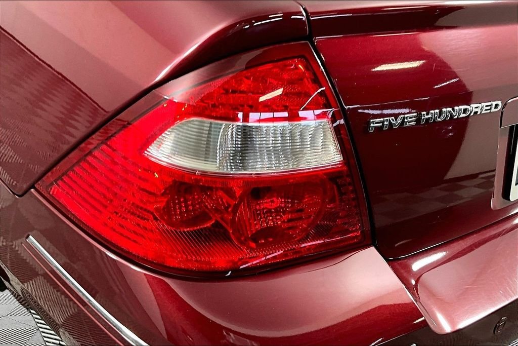 Used 2007 Red Ford Limited image 19