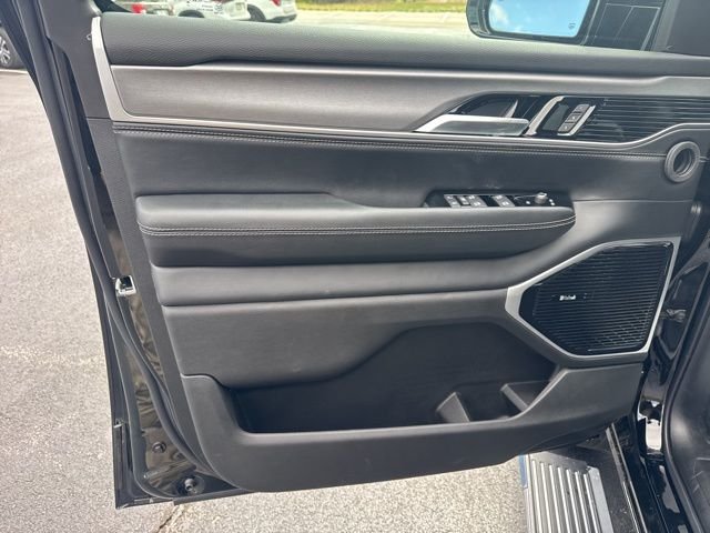 New 2026 High Gloss Black Exterior Paint Jeep Limited Reserve image 14