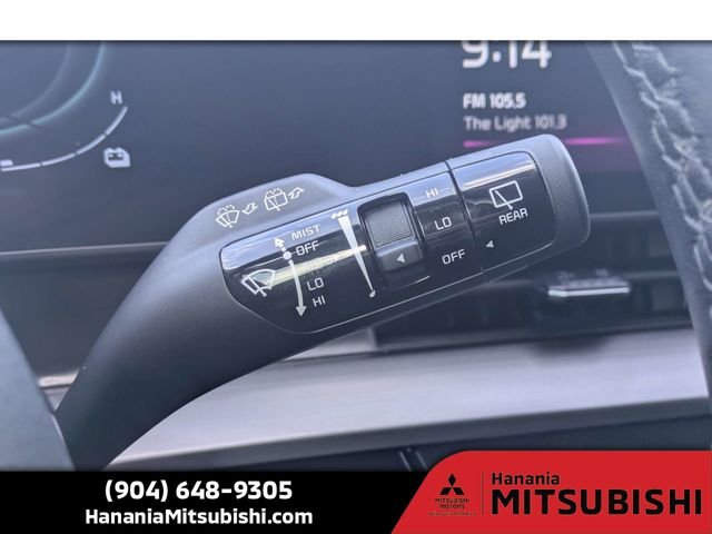 Used 2023 White Kia EX image 28