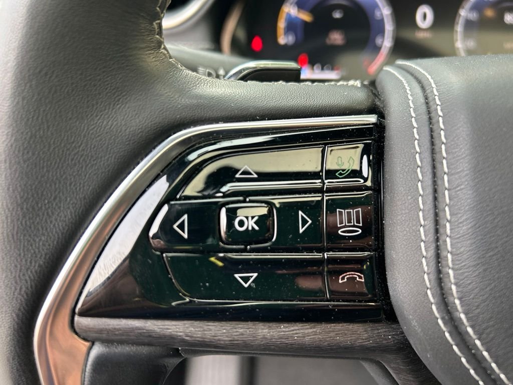 Used 2022 Gray Jeep Overland image 18