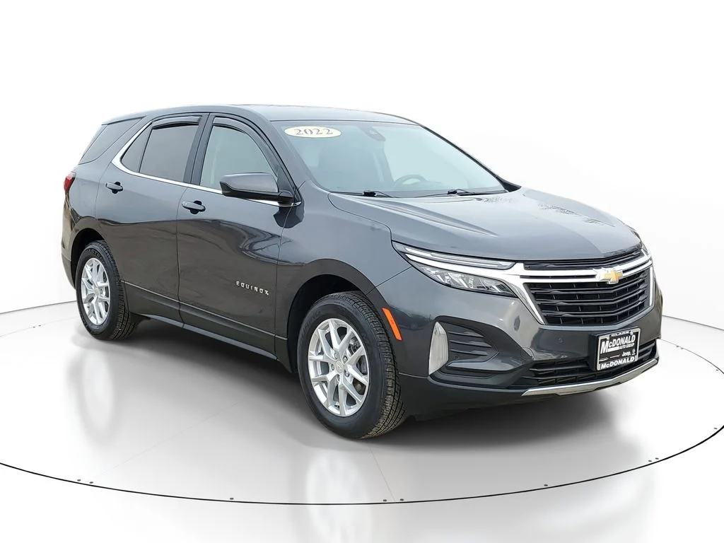 Used 2022 Chevrolet Equinox 2FL with VIN 2GNAXJEV0N6109395 for sale in Clare, MI