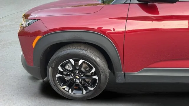 Used 2023 Crimson Metallic Chevrolet LT image 33