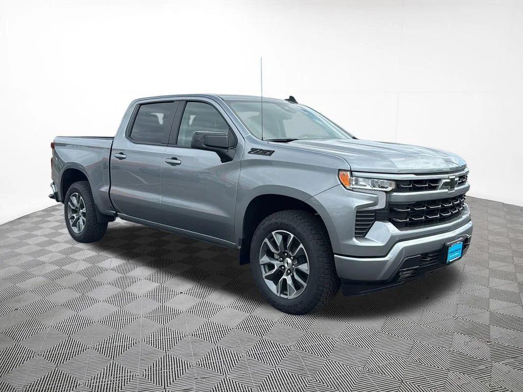 New 2026 Sterling Gray Metallic Chevrolet RST image 4