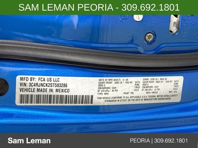 New 2025 Hydro Blue Pearl-Coat Exterior Paint Jeep Limited image 33