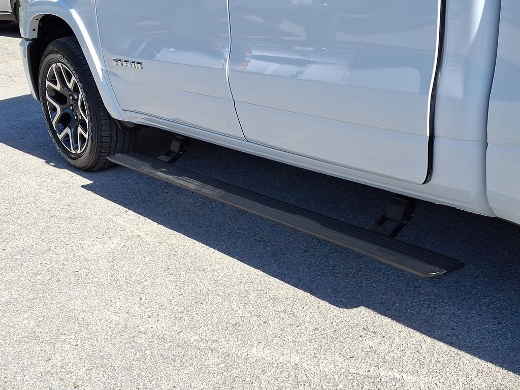 2025 RAM 1500 Laramie - Photo 7