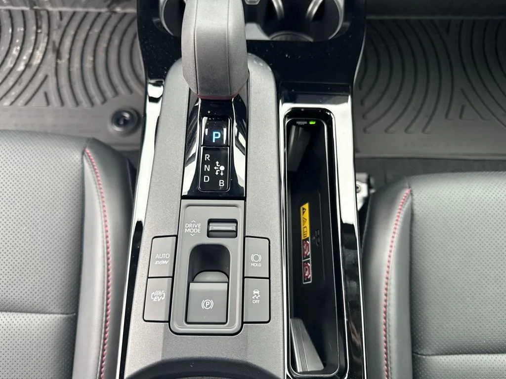 2026 Toyota Prius Plug-in Hybrid XSE Premium - Photo 19