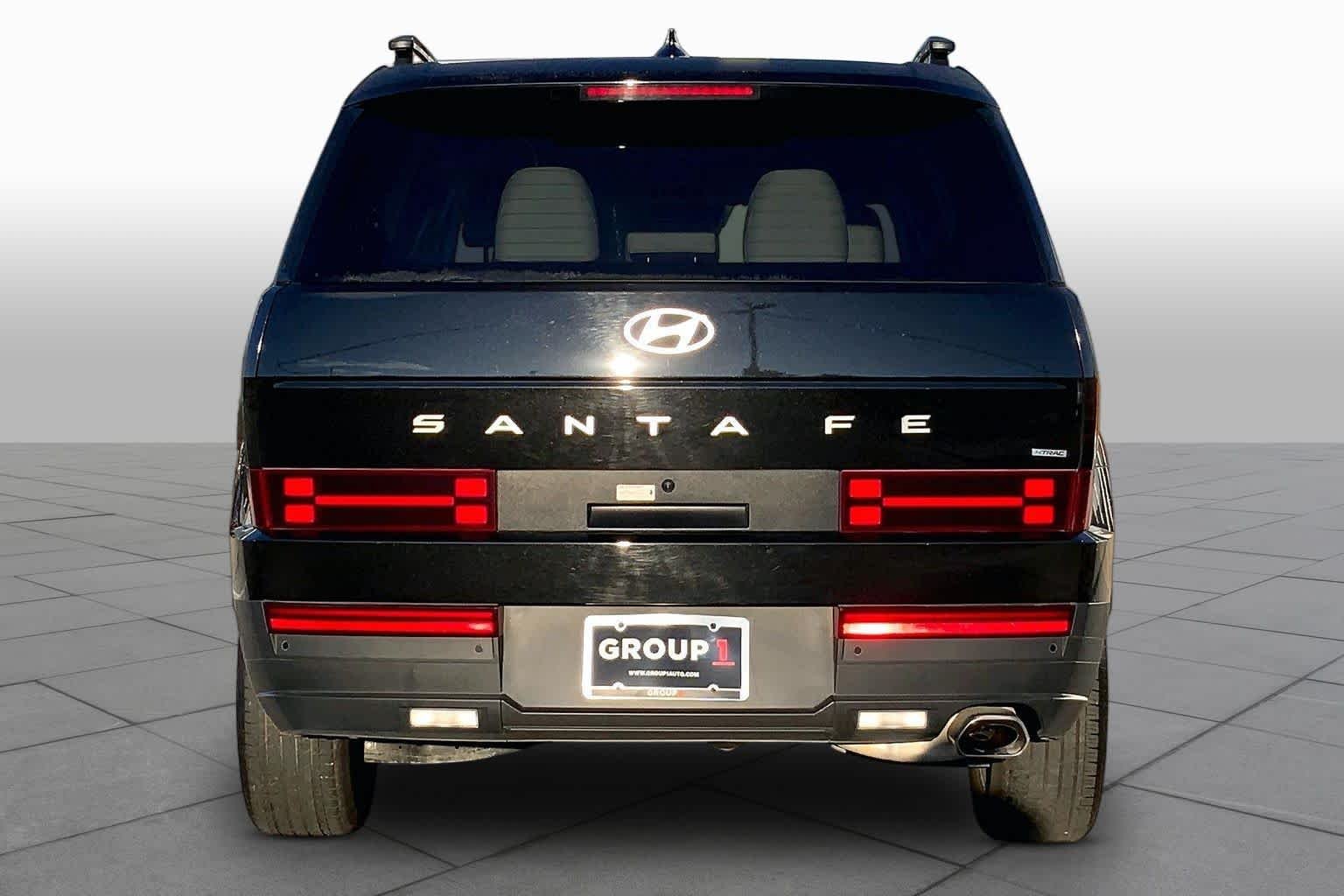 Used 2026 Phantom Black Hyundai SEL image 5