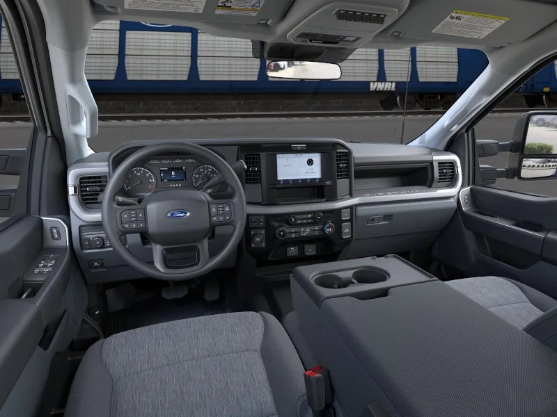 New 2026 Oxford White Ford XL image 9