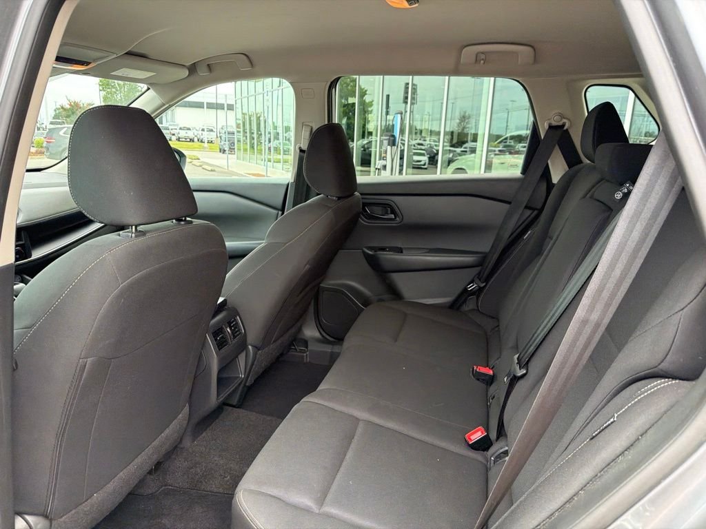 Used 2024 Gray Nissan S image 27