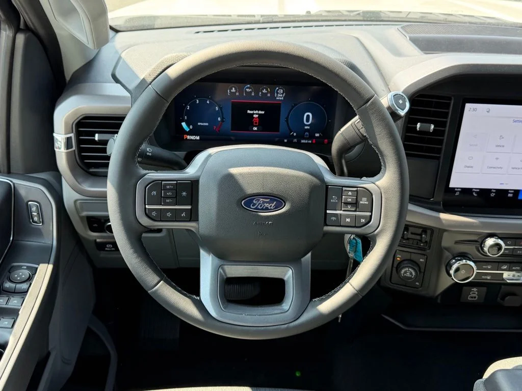 New 2026 Oxford White Ford XLT image 22