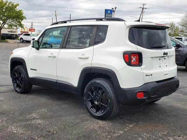 Used 2020 Alpine White Clearcoat Jeep Altitude image 5