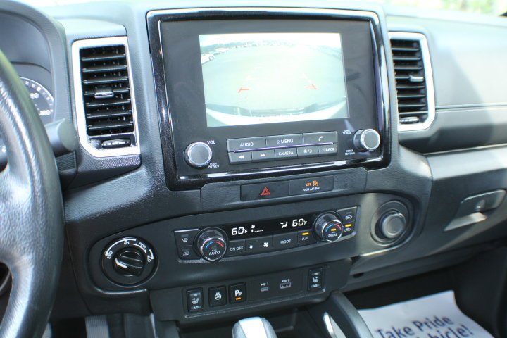 Used 2023 Glacier White Nissan SV image 11