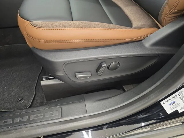 New 2026 Shadow Black Ford Outer Banks® image 38