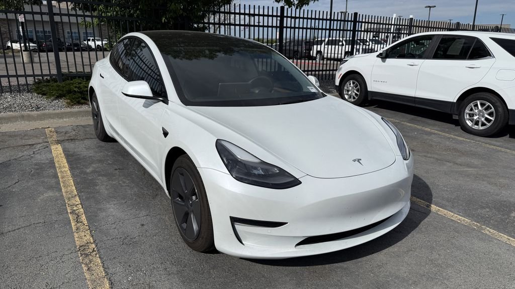 2022 Tesla Model 3 Long Range Dual Motor All-Wheel Drive's photo