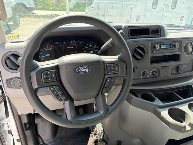 New 2027 Oxford White Ford E-350 SRW image 14