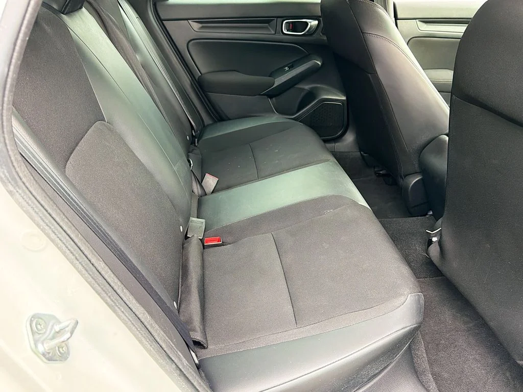 Used 2023 Platinum White Pearl Honda Sport image 17