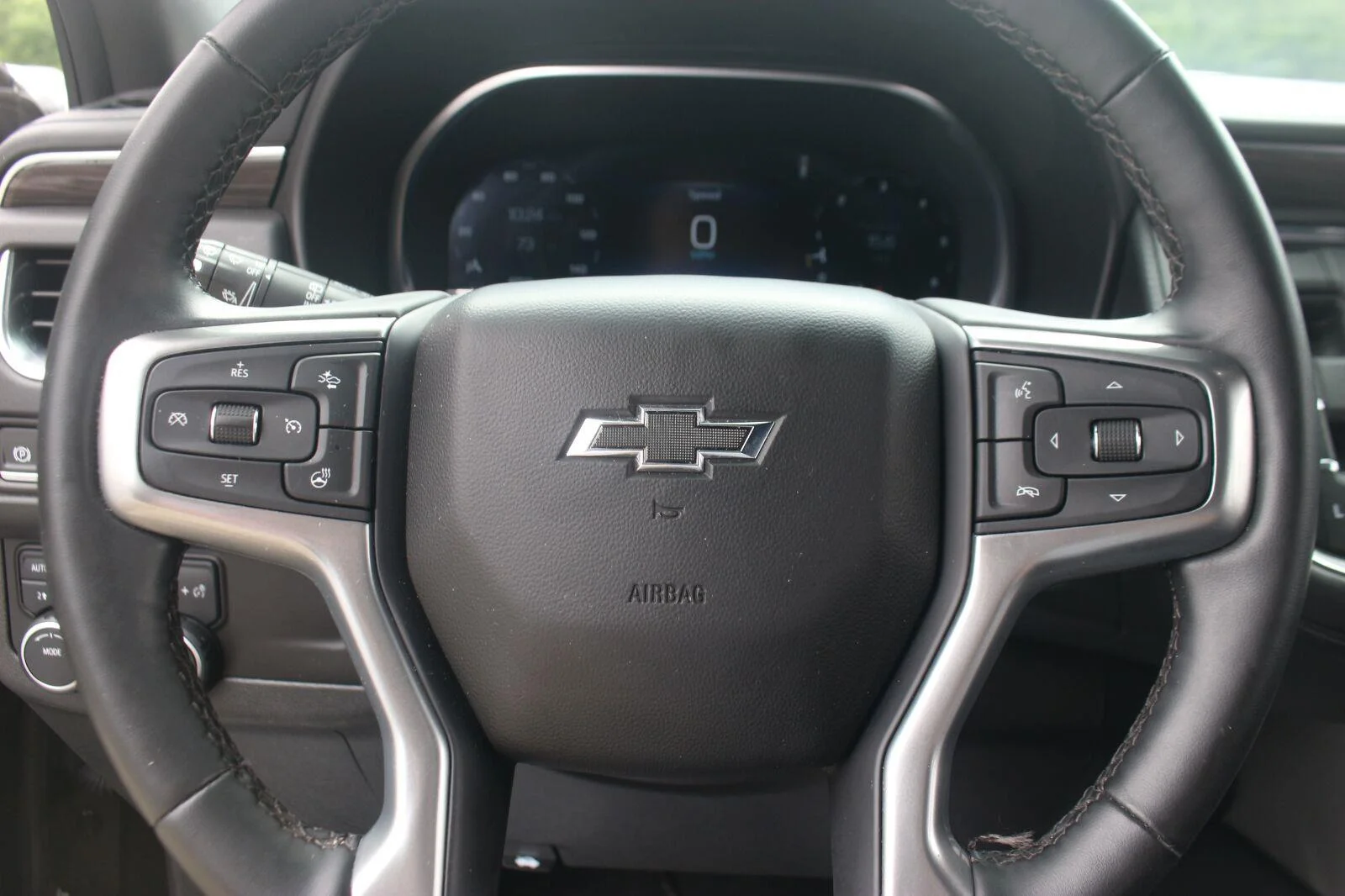 Used 2024 Black Chevrolet Z71 image 22