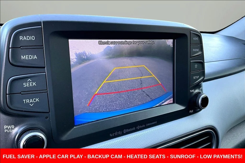 Used 2020 Blue Hyundai SEL Plus image 16