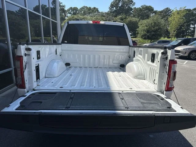 Used 2022 White Ford Platinum image 27