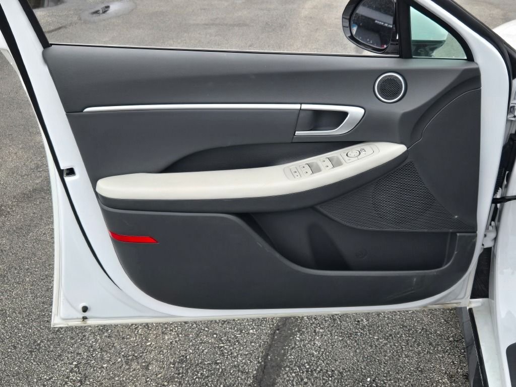 Certified Used 2026 White Hyundai SEL Sport image 16