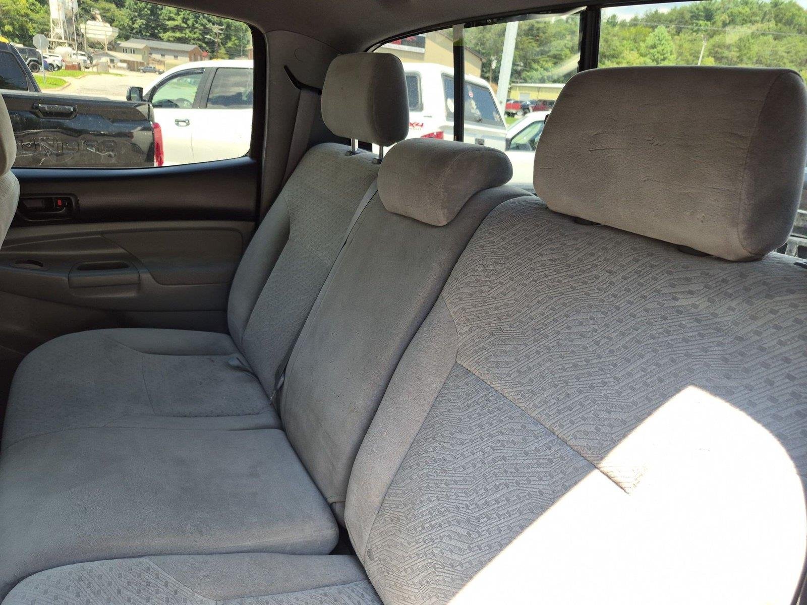 Used 2007  Toyota  image 29