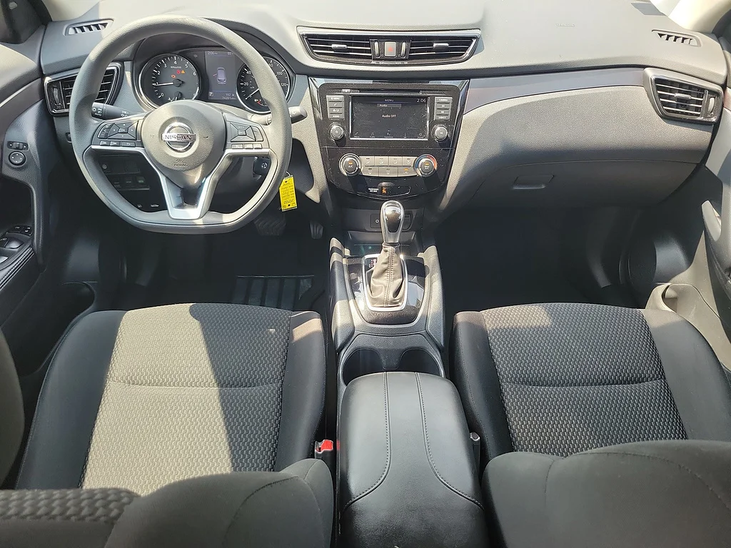 Used 2021 Gun Metallic Nissan S image 8