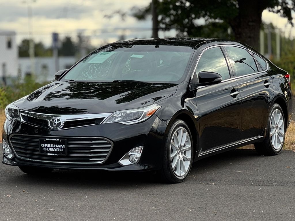 Used 2013 Attitude Black Metallic Toyota XLE Touring image 3