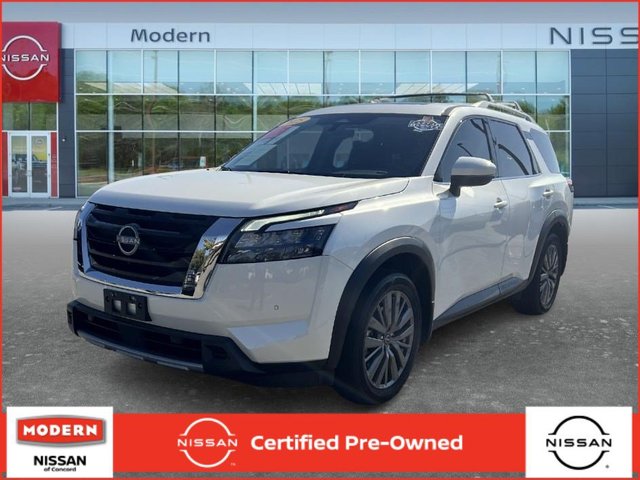 2025 Nissan Pathfinder SL
