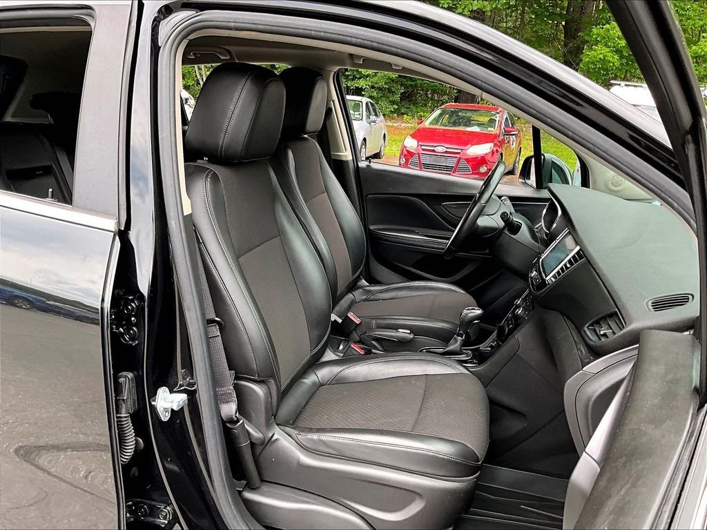 Used 2020 Black Buick Preferred image 11