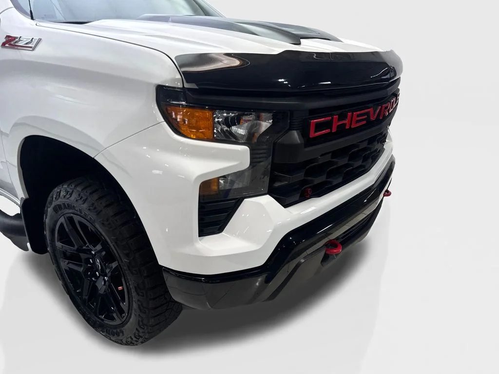 Used 2024 White Chevrolet Custom Trail Boss image 18