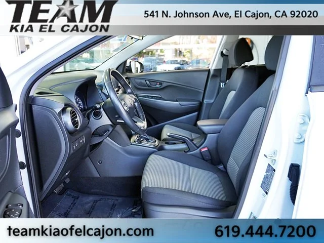 Used 2018 White Hyundai SEL image 15