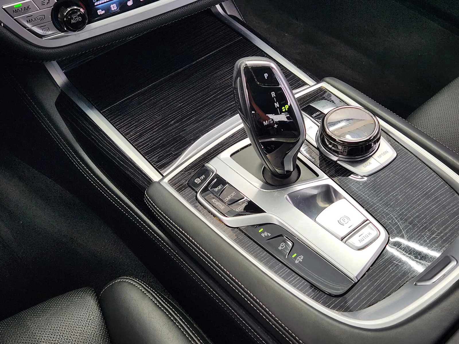 Used 2018 MINERAL WHITE BMW 750i image 17