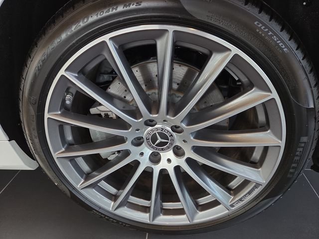 New 2026 MANUFAKTUR Moonlight White Metallic Mercedes-Benz S580 image 29