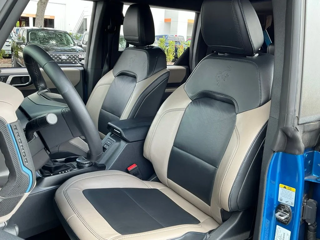 Used 2022 Blue Ford Wildtrak image 32