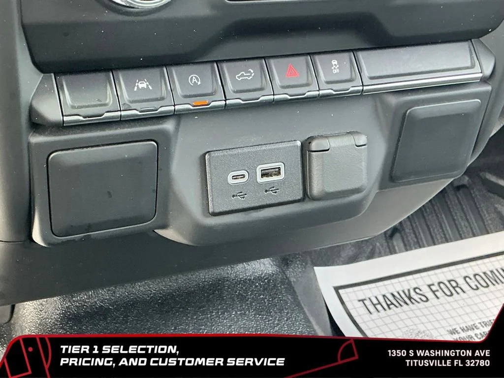Used 2024 Summit White GMC Pro image 22