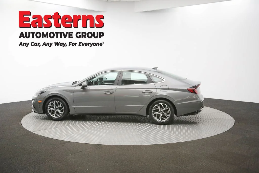 Used 2023 Gray Hyundai SEL image 56