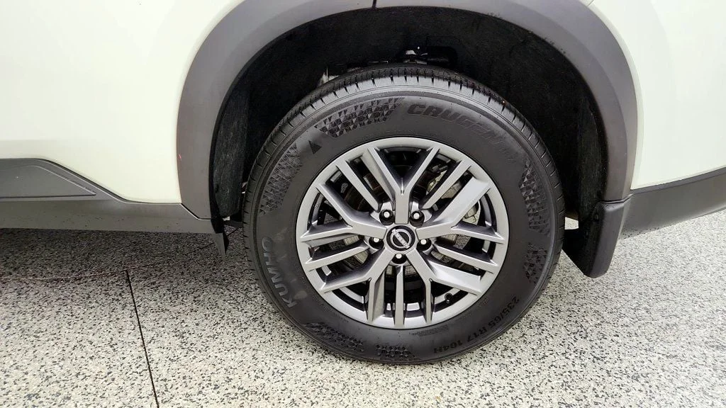 Used 2025 Glacier White Nissan FWD S image 9