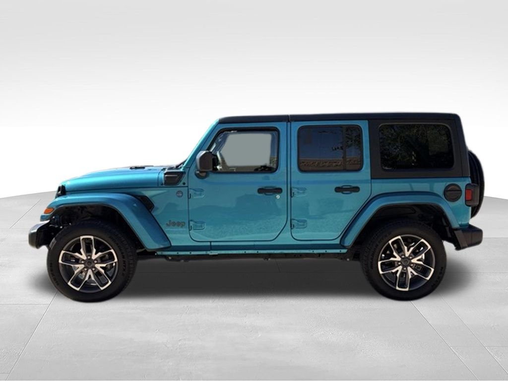 Used 2024 Pearl Jeep Sport S 4xe image 11