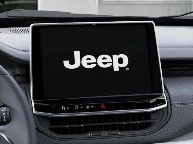 New 2026 Bright White Clearcoat Jeep Latitude image 70