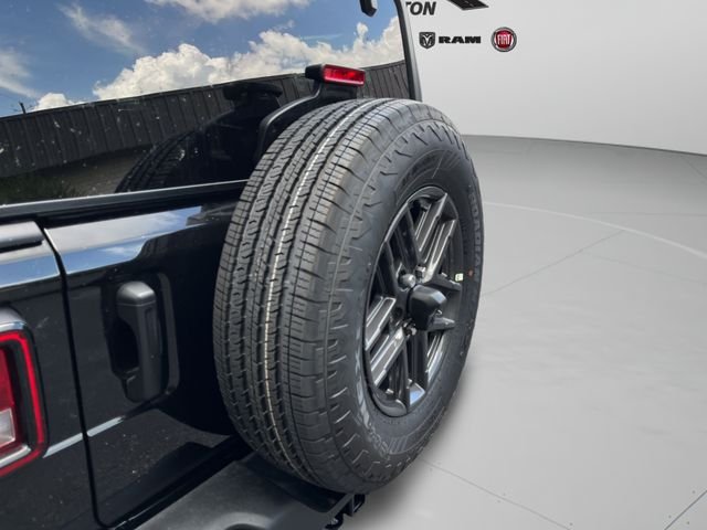 New 2026 Black Clearcoat Jeep Sport S image 34
