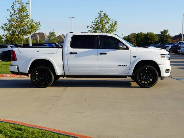 New 2027 Bright White Clear-Coat Exterior Paint RAM Limited image 14
