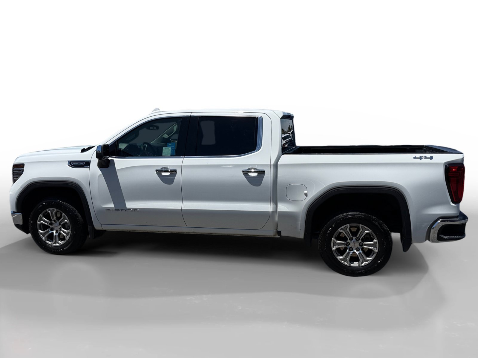 Used 2024 Summit White GMC SLT image 2