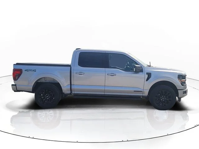 Used 2024 Silver Ford XLT image 4