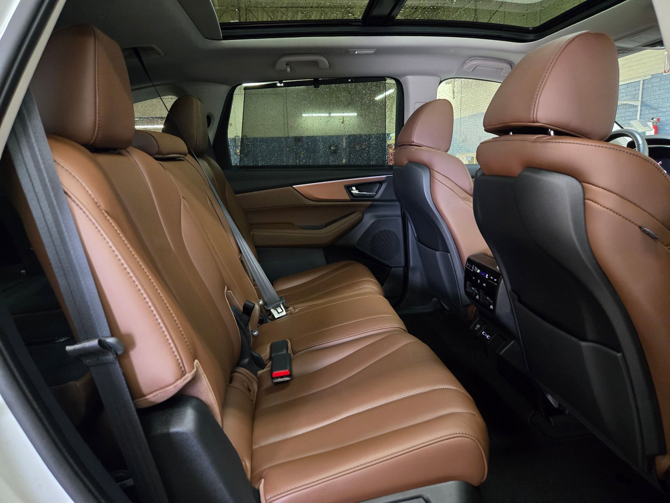 Used 2023 Platinum White Pearl Acura w/Technology Package image 26