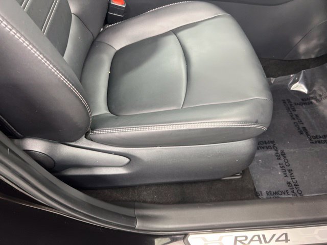 Used 2025 Black Toyota XLE Premium image 23