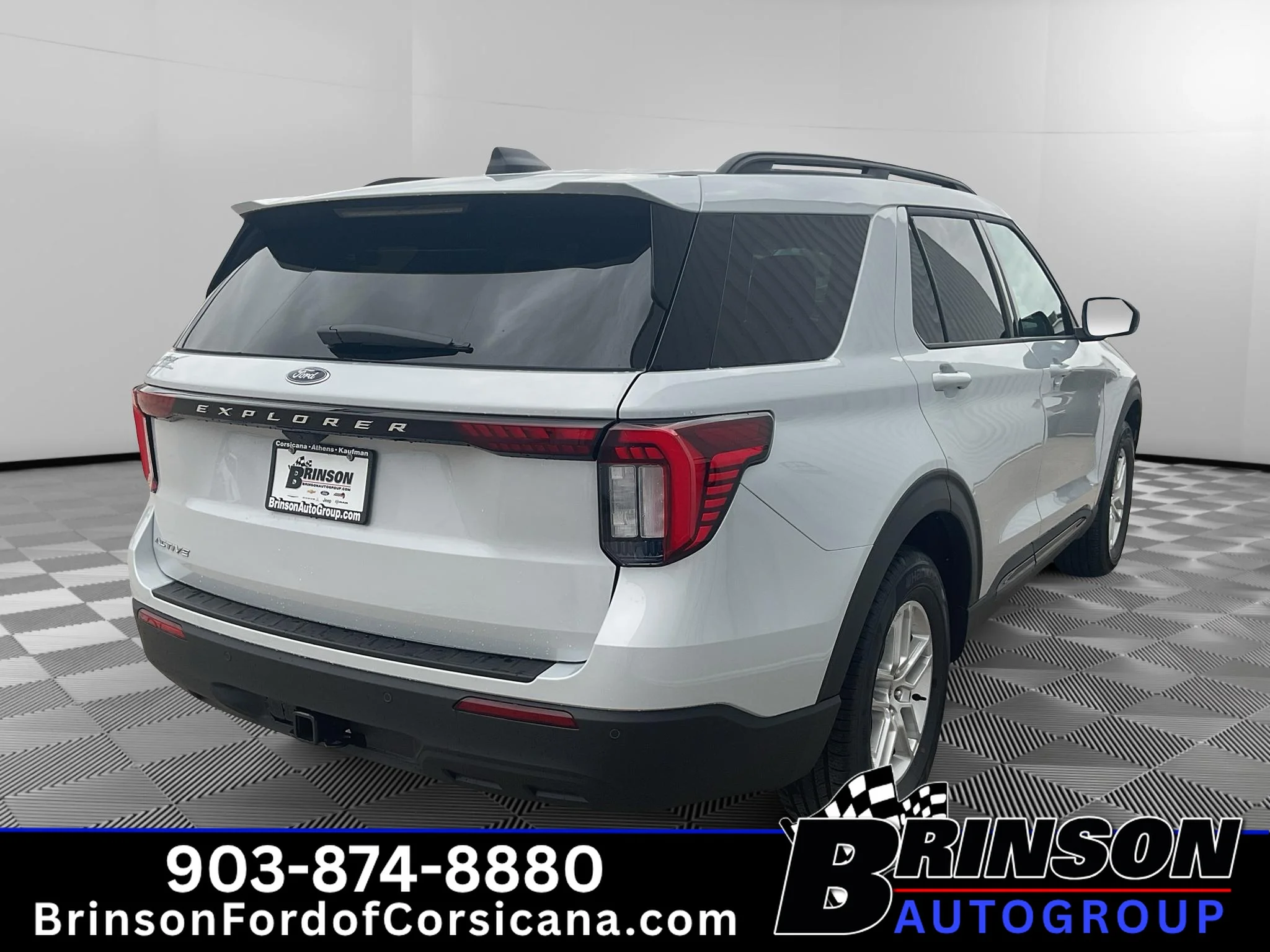 New 2026 Space White Metallic Ford Active image 5