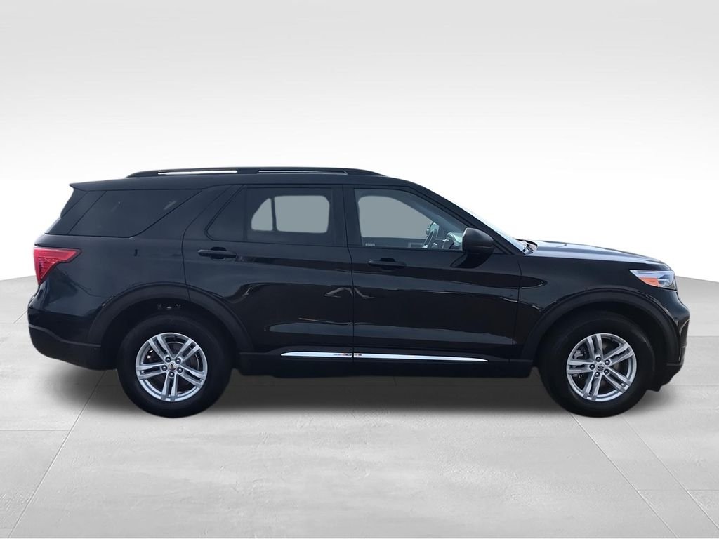 Used 2022 Black Ford XLT image 9